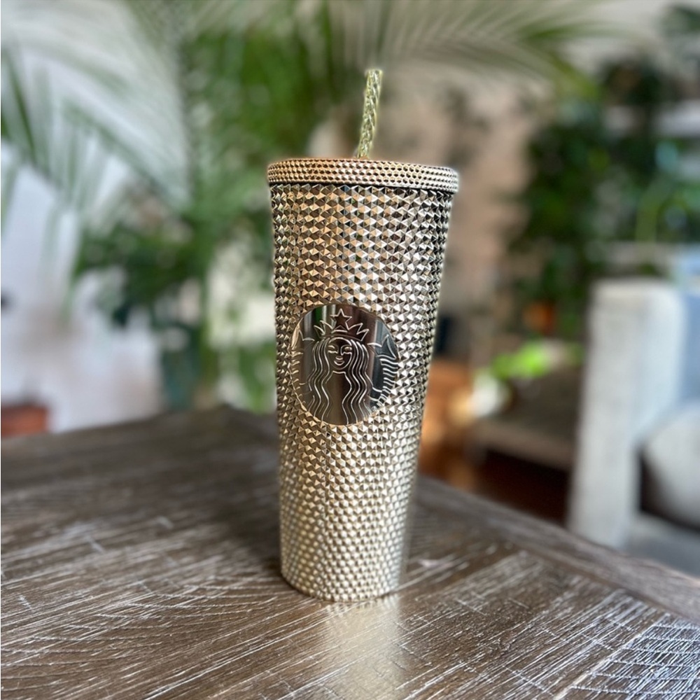 ✨SALE✨ Limited Edition Starbucks Gold Studded Tumbler✨